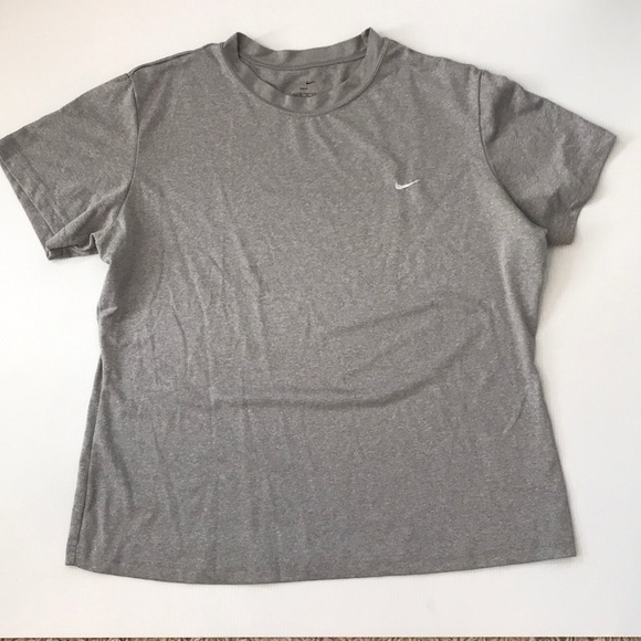 Nike Tops - 5/20$ Nike Dri-fit Active top T-Shirt XL 16-18